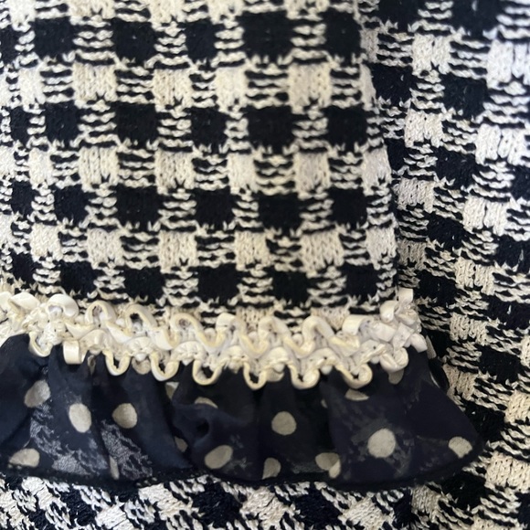 St. John, houndstooth, print, blazer, blue and white with polkadots size 10 - Picture 4 of 6